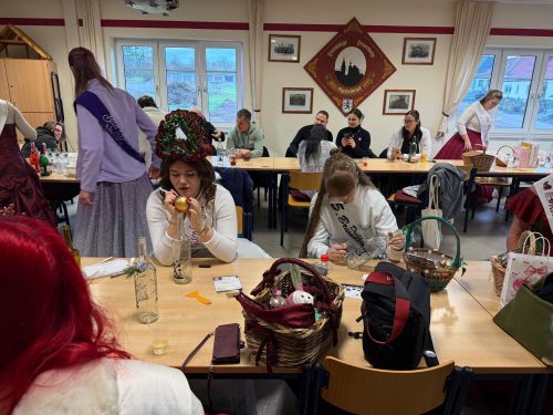 003-Anleuchten-Kindelbrueck Leonie-Voigt 29-11-2025