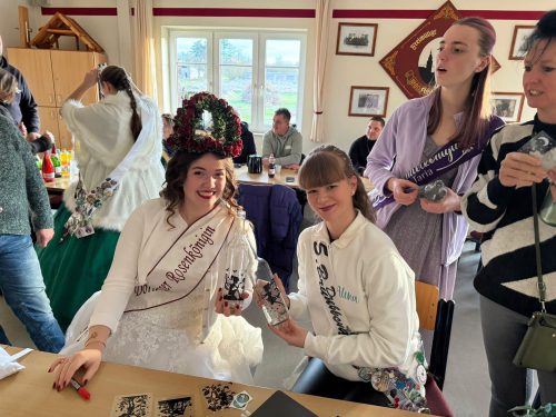 005-Anleuchten-Kindelbrueck Leonie-Voigt 29-11-2025