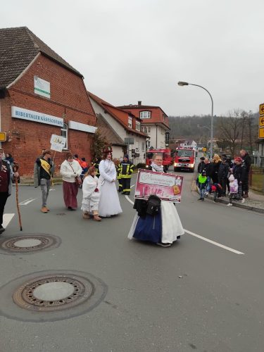 002-Maerchenumzug-Bad-Bibra Leonie-Voigt 13-12-2025